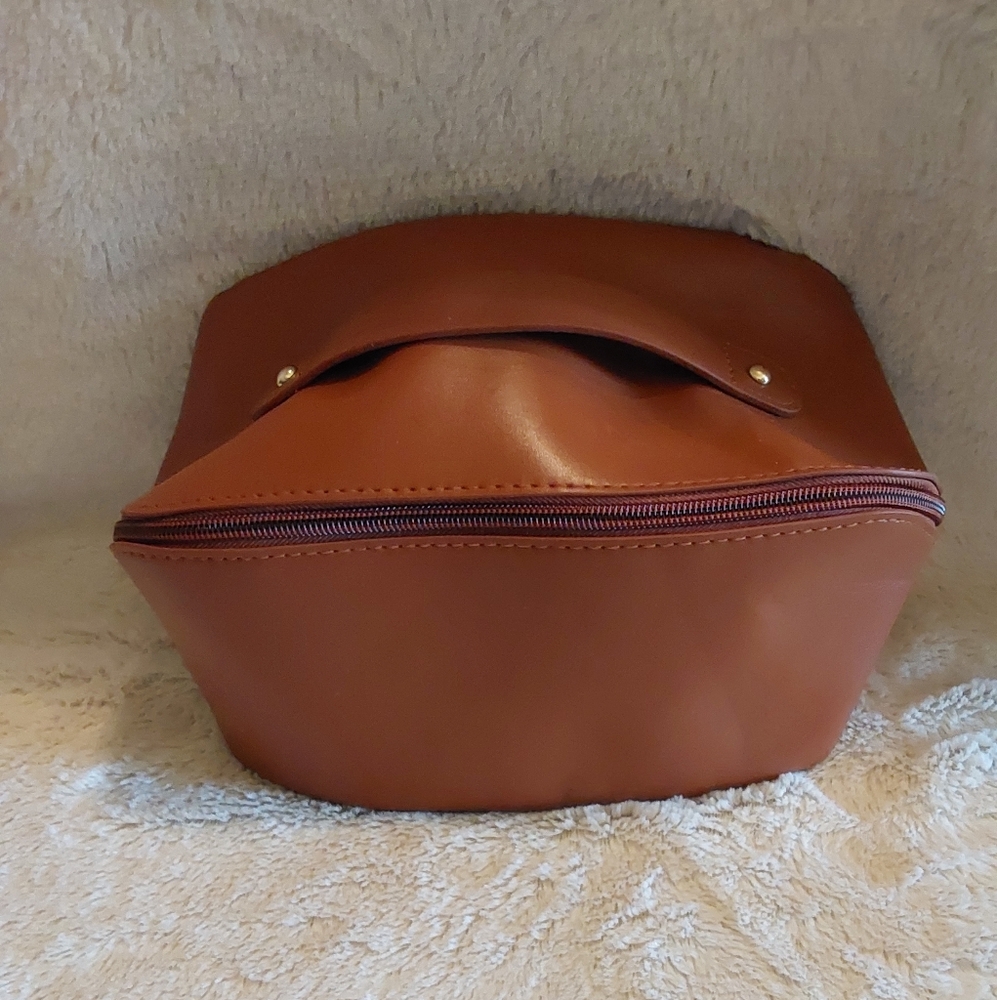 🌺 NEW Expandable Mens or Womens Toiletries Travel Bag